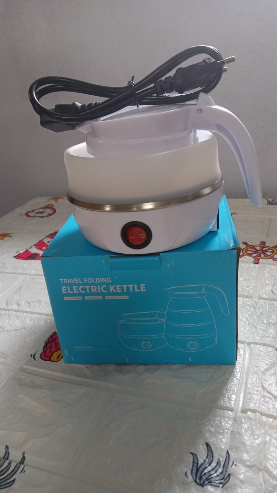 Foldable Electric Kettle – Portable 0.6L Travel Boiler | Siplix