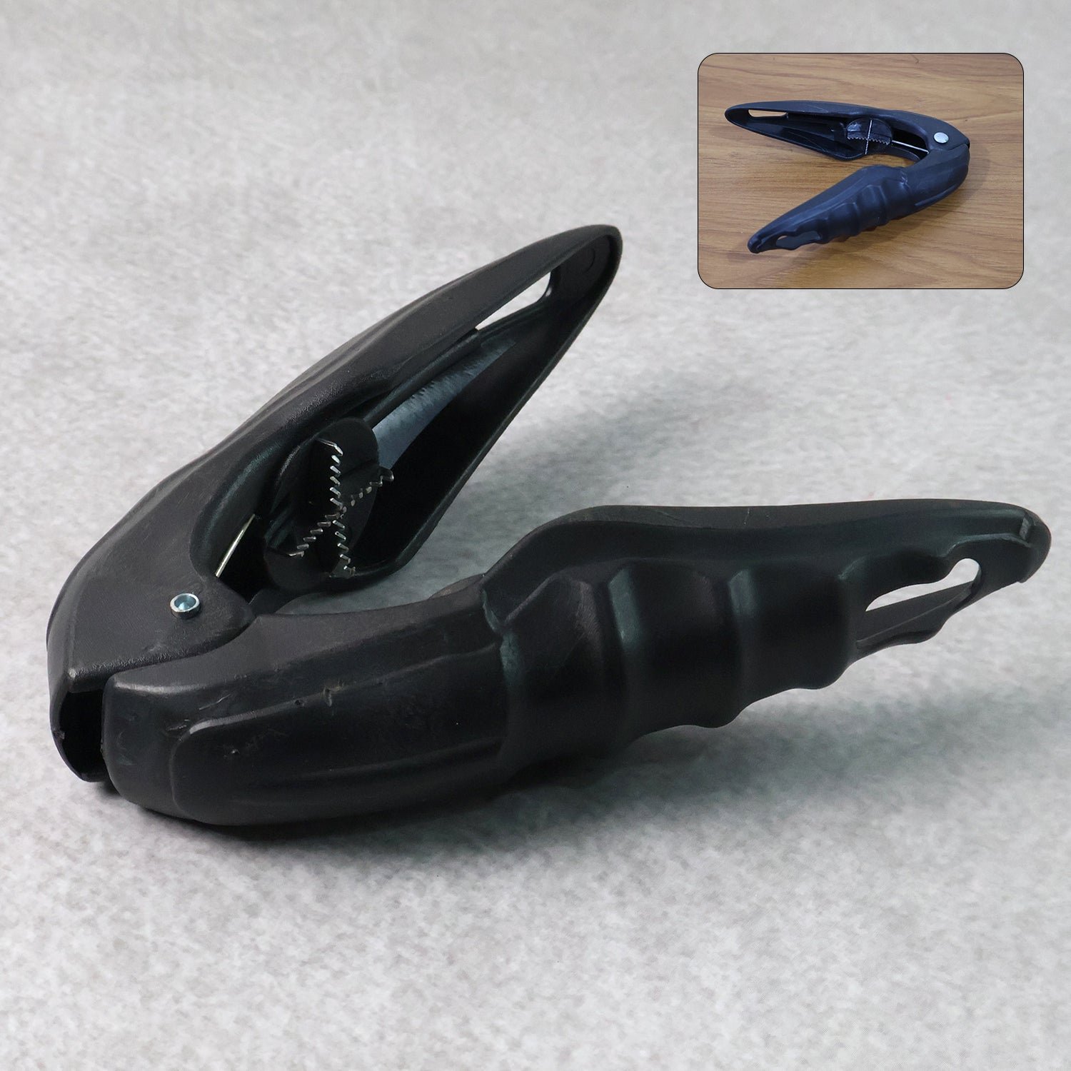 01_1a791b81-9274-4506-96b3-d4890573660e Nut & Seafood Cracker Tool โ Heavy Duty Strong Grip