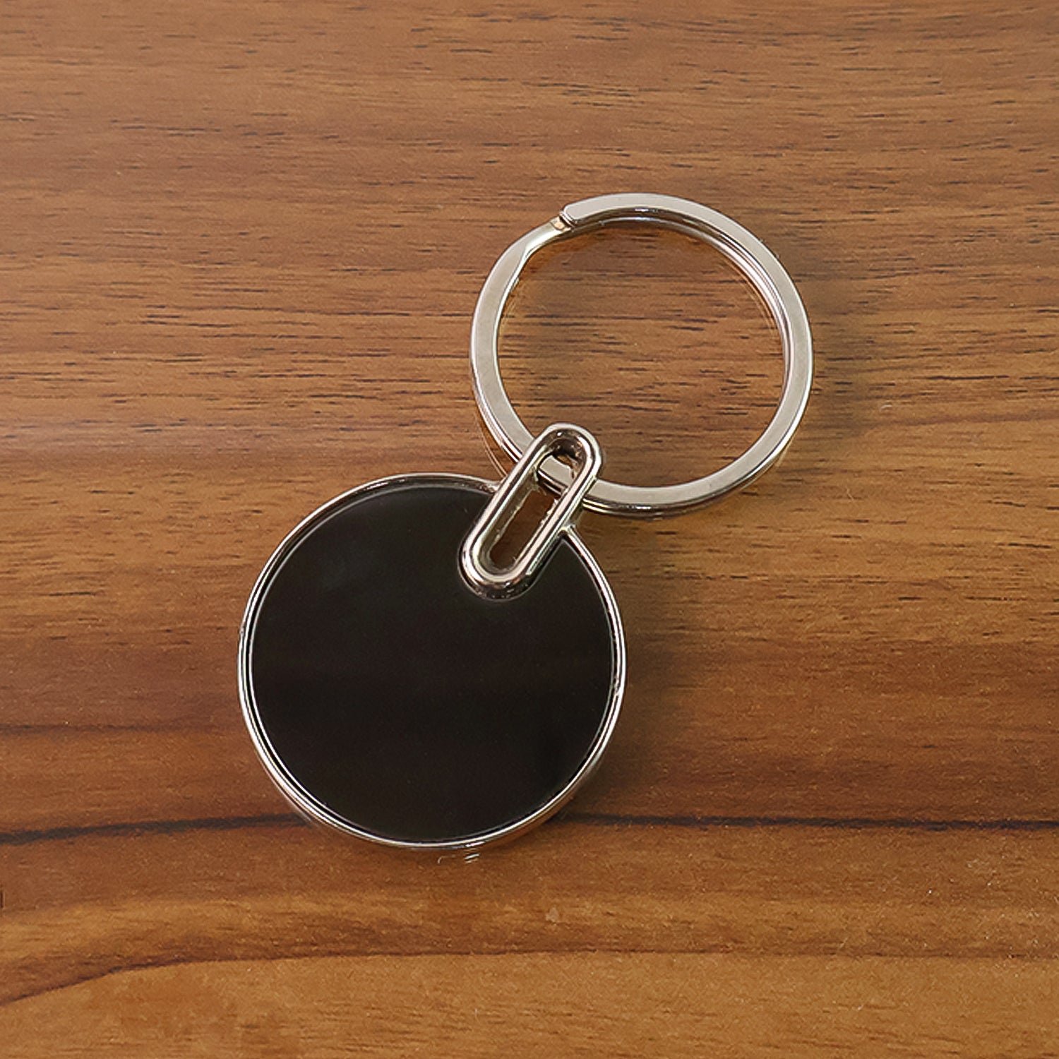 Black Round Metal Keychain – Durable Minimalist Key Organizer