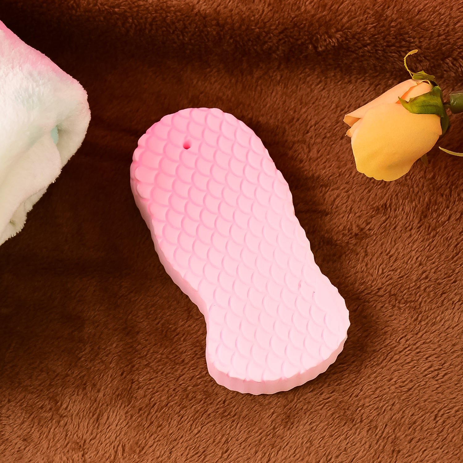 Exfoliating Sponge – Gentle Dead Skin Removal | VelvaBloom