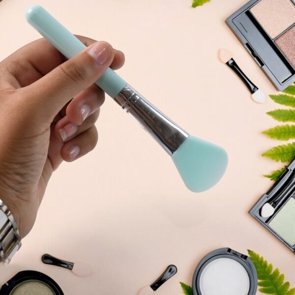 Face Mask Applicator Brush – Soft Silicone for Even Application