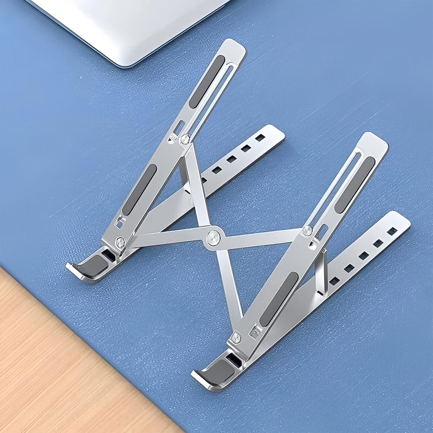 Adjustable Laptop Stand – Ergonomic Foldable Aluminum Design