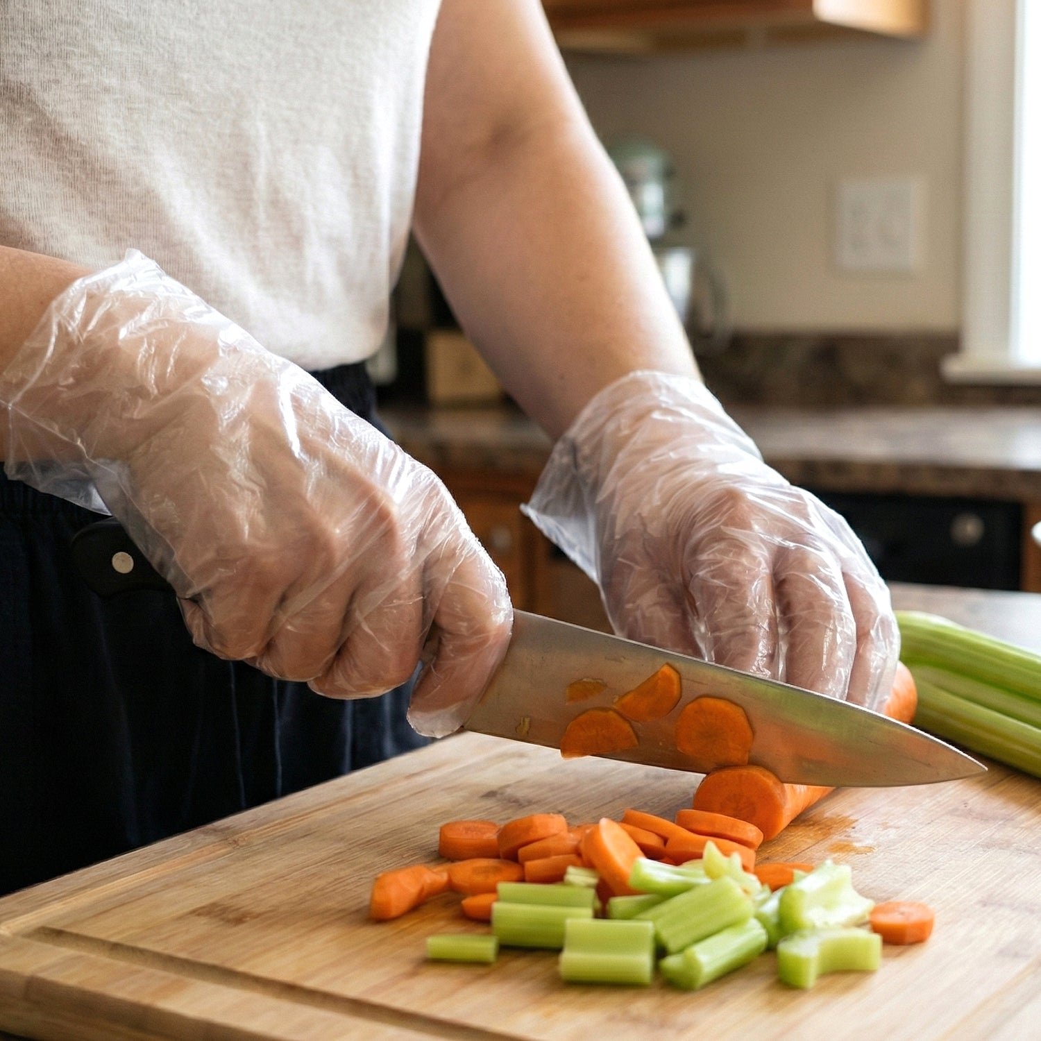 Disposable Plastic Gloves – 100 Pack for Food Safety & Cleaning