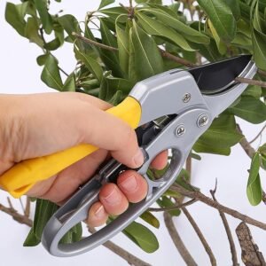 02_16d34e0a-0d3e-41e1-bf5c-af1d1a178dde Pruning Shears – Ergonomic Ratchet Gardening Tool for Precise Cuts