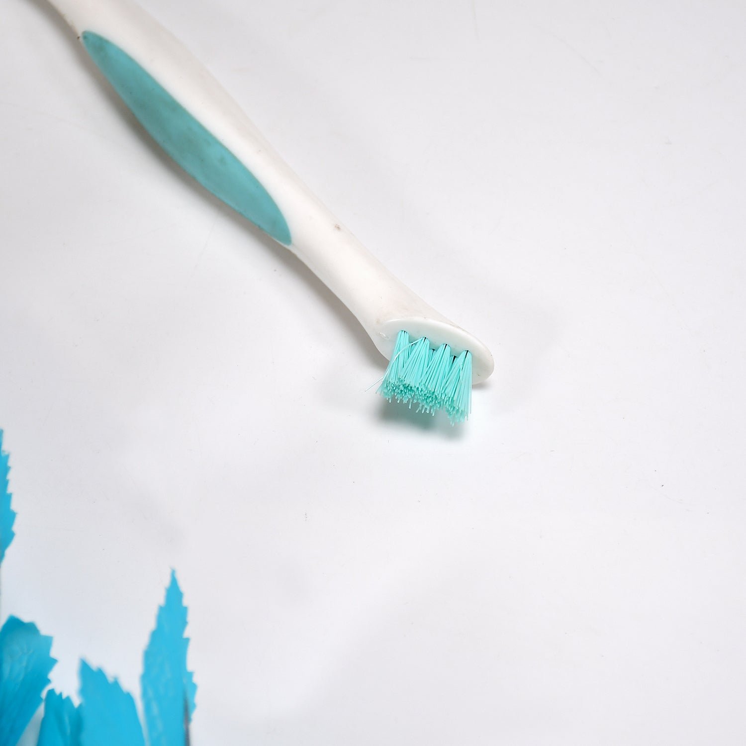 Multipurpose Cleaning Brush – Dual-Sided & Ergonomic | Styleva