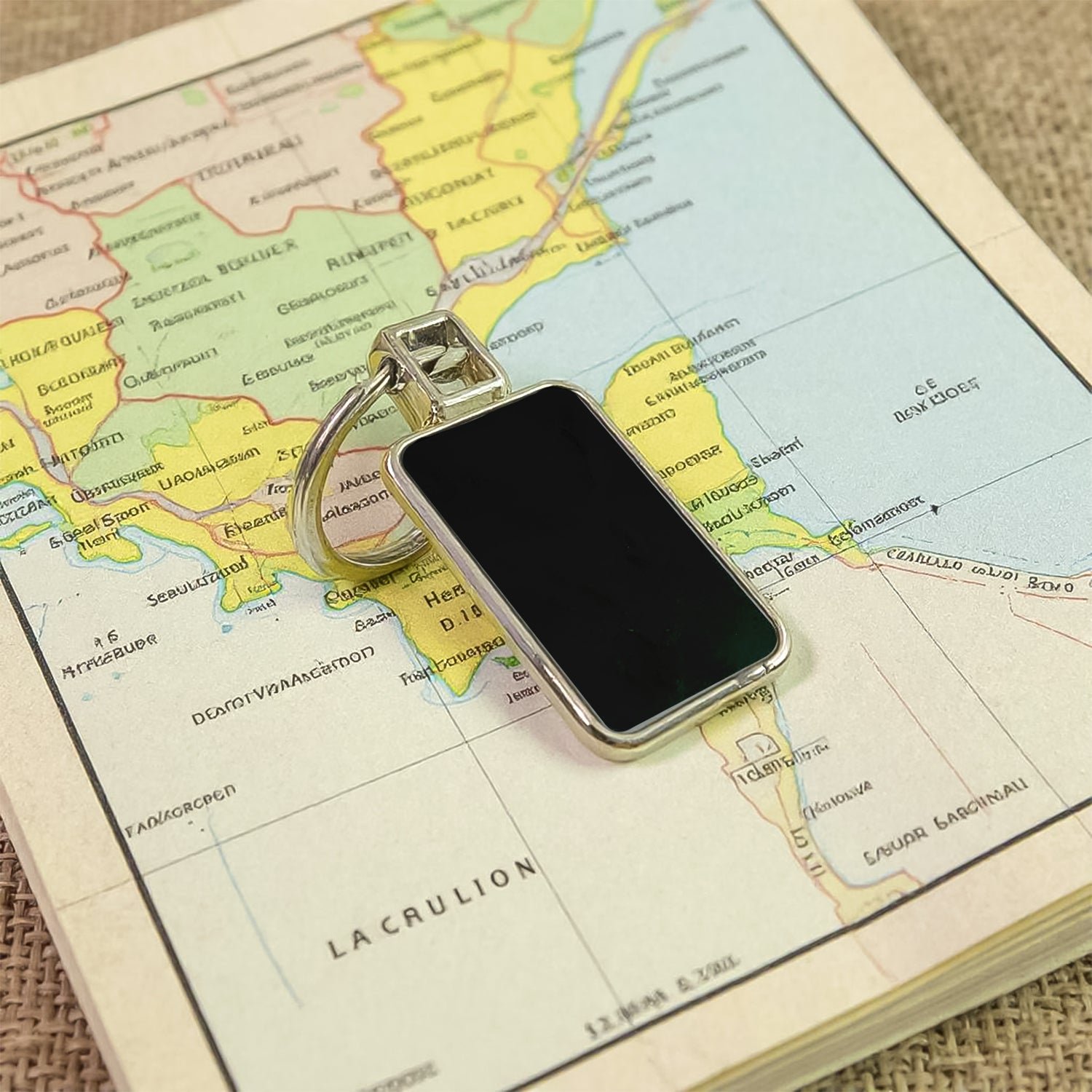 Rectangular Metal Keychain – Durable Black & Silver Design