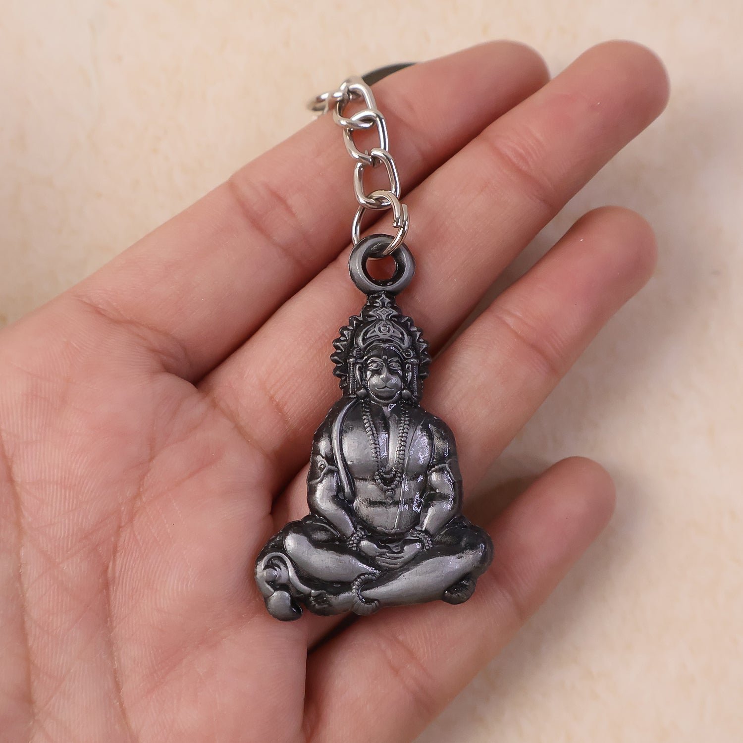 Hanuman Ji Sitting Pose Metal Keychain – Durable Spiritual Key Ring