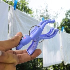 Windproof Towel Clips – Strong Plastic Clips for Beach Towels (3 Pcs)