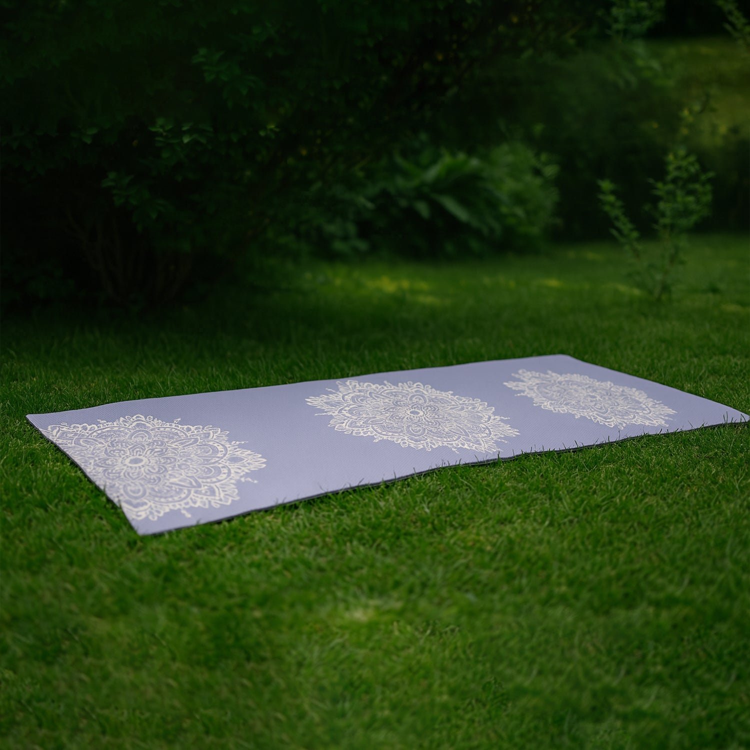 02_67060abd-363c-40cf-88c4-f2ec96299f76 Non-Slip Printed Yoga Mat – Cushioned Mandala Design
