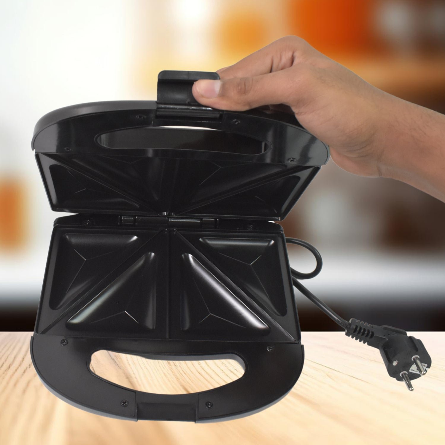 Sandwich Maker Non-Stick Plates – Easy Use with Indicator Lights
