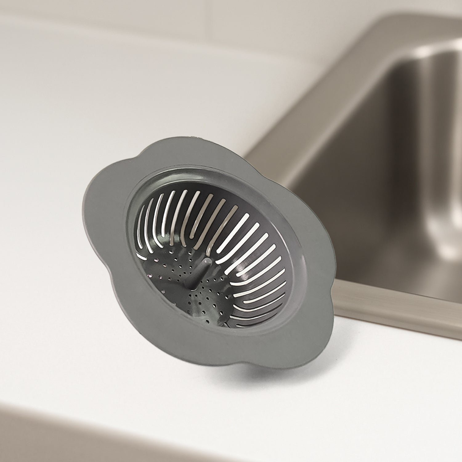Durable Plastic Sink Strainer – Reusable Flower Pattern