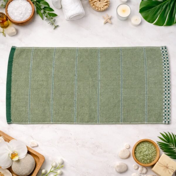 Cotton Bath Towel – Soft, Absorbent & Quick Dry for Daily Use