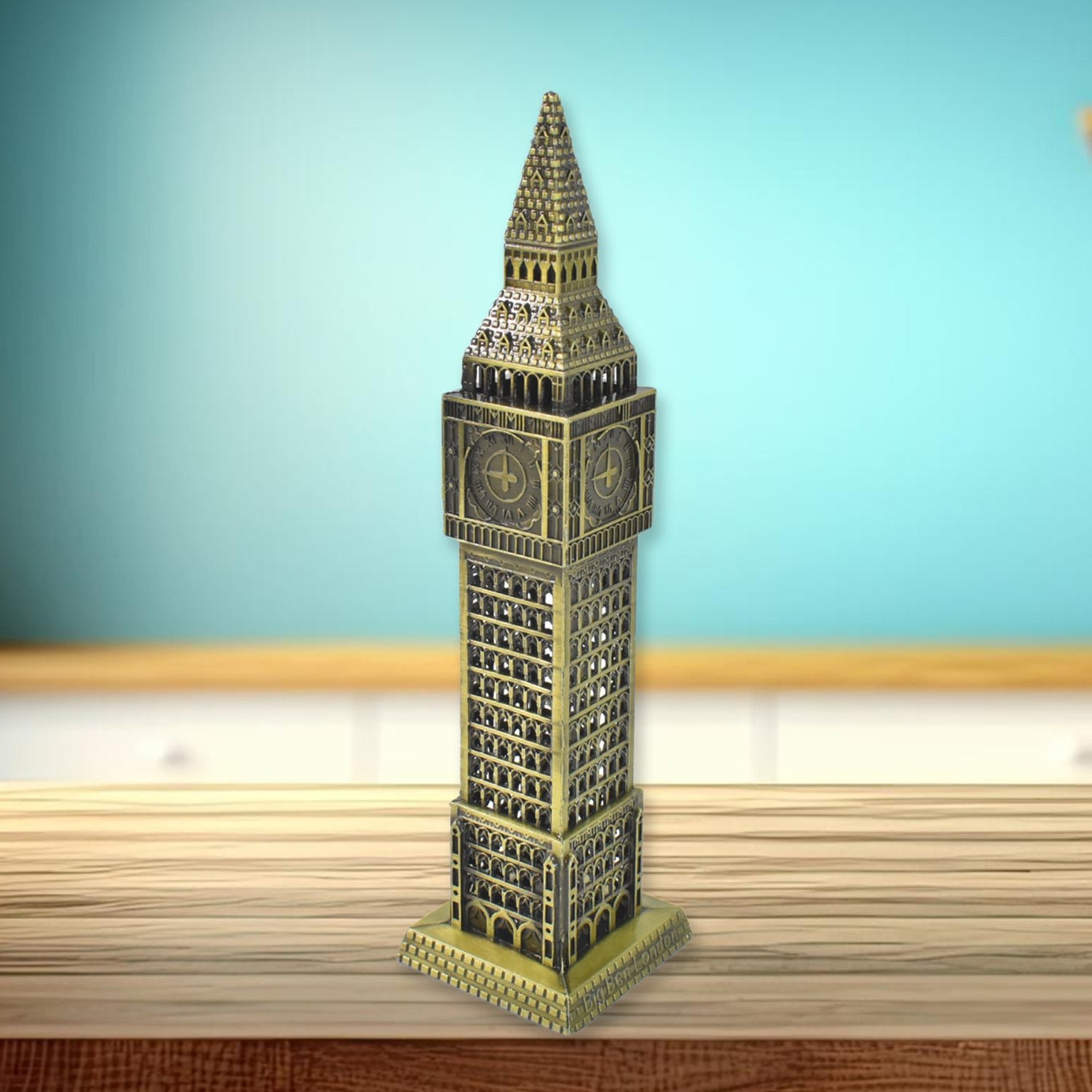 Big Ben Miniature Metal Statue – Elegant Home Decor Accent