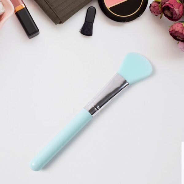 Face Mask Applicator Brush – Soft Silicone for Even Application