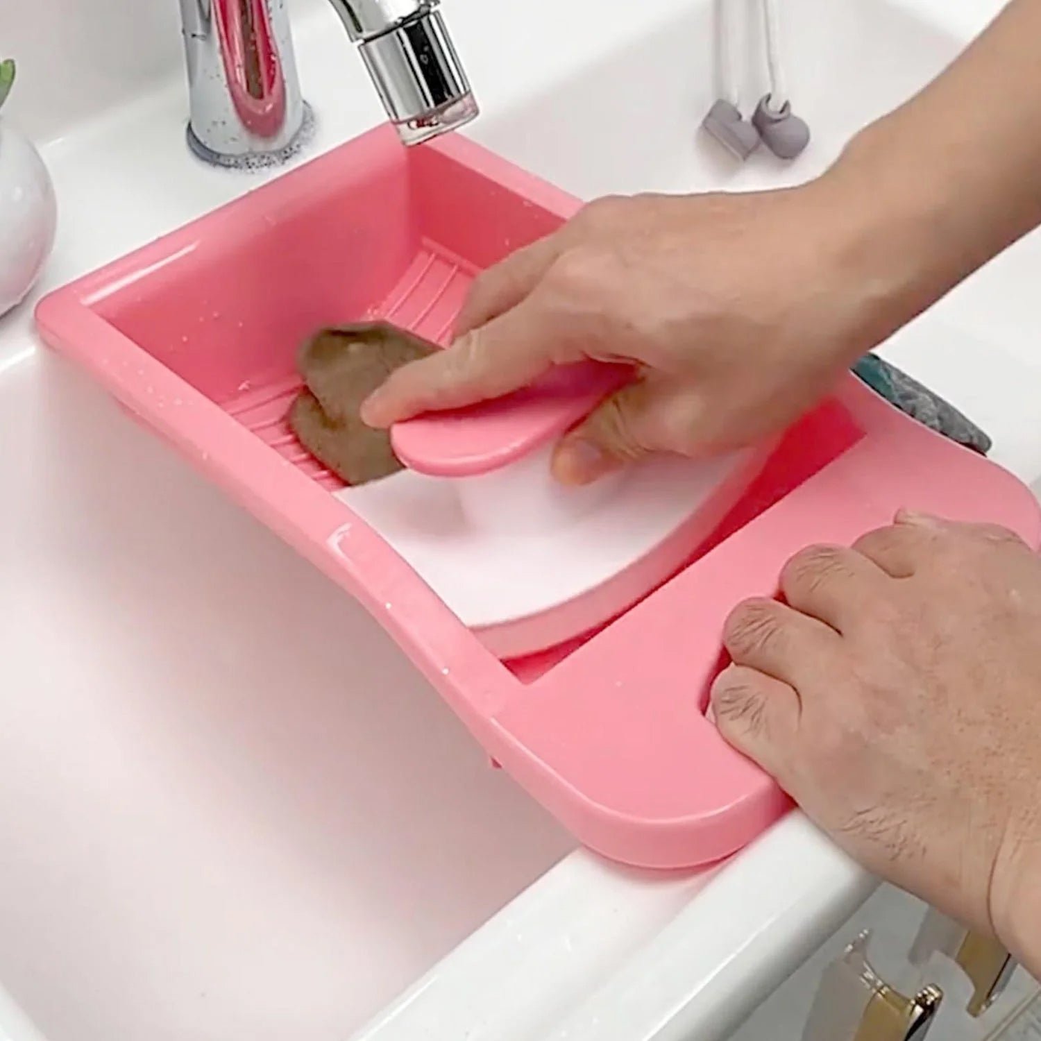 Socks Washing Board – Portable & Easy Hand Wash | Storenzo