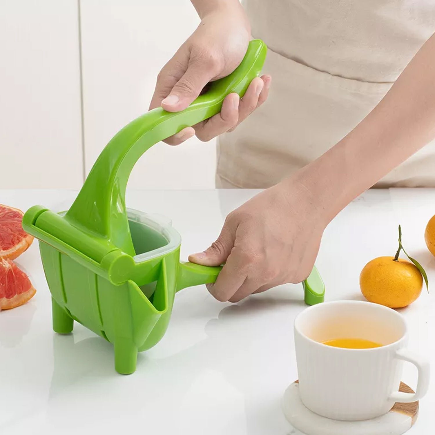 Manual Juice Squeezer – Heavy Duty Hand Press | Chef’s Embrace