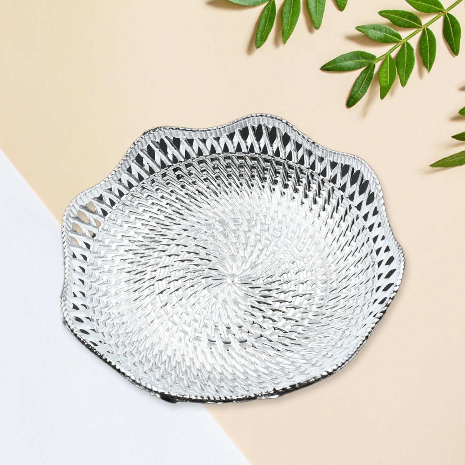 Mukhwas Serving Tray – Durable Plastic, Traditional Round 18cm |