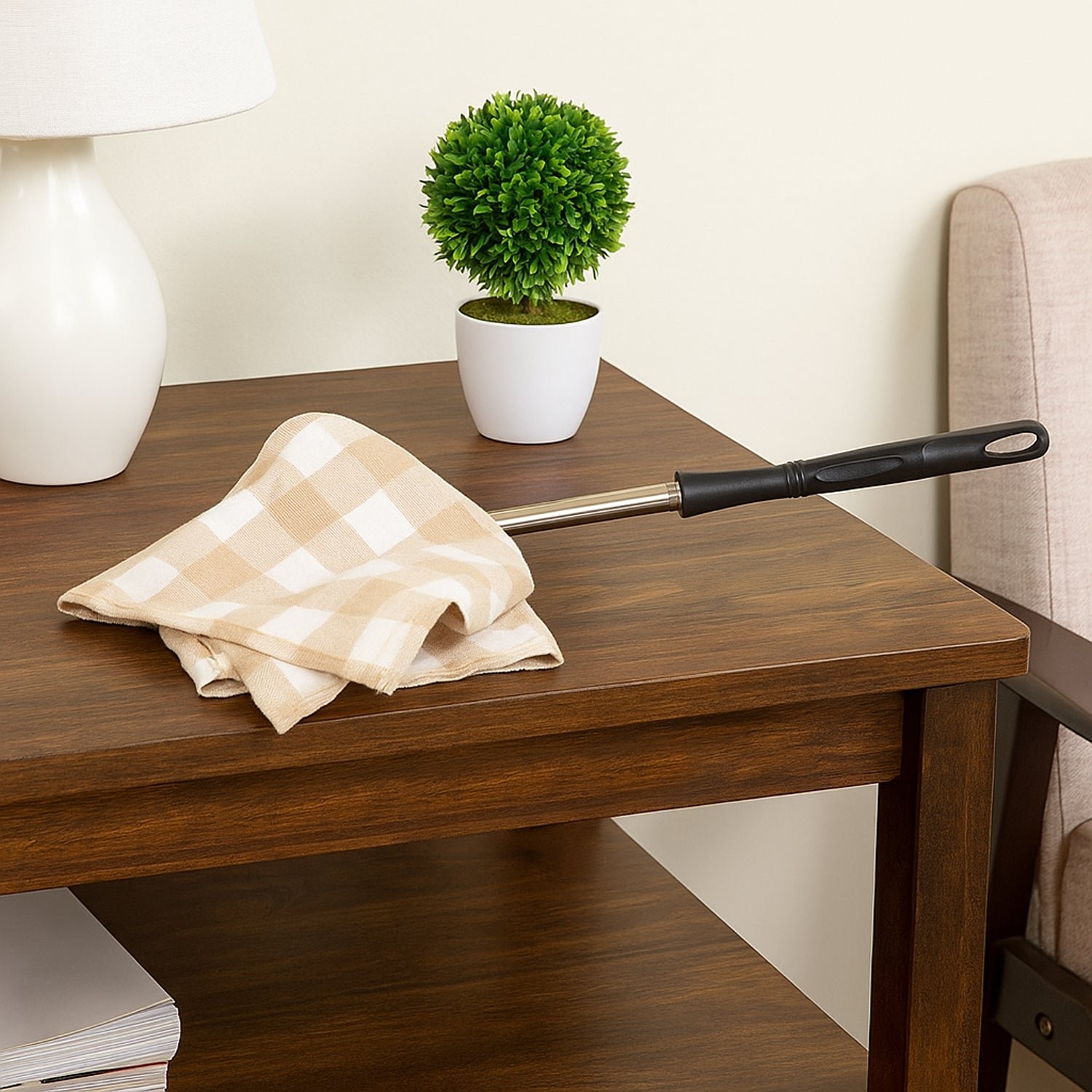 Dusting Cloth with Handle – Soft Cotton, Durable Cleaning Tool