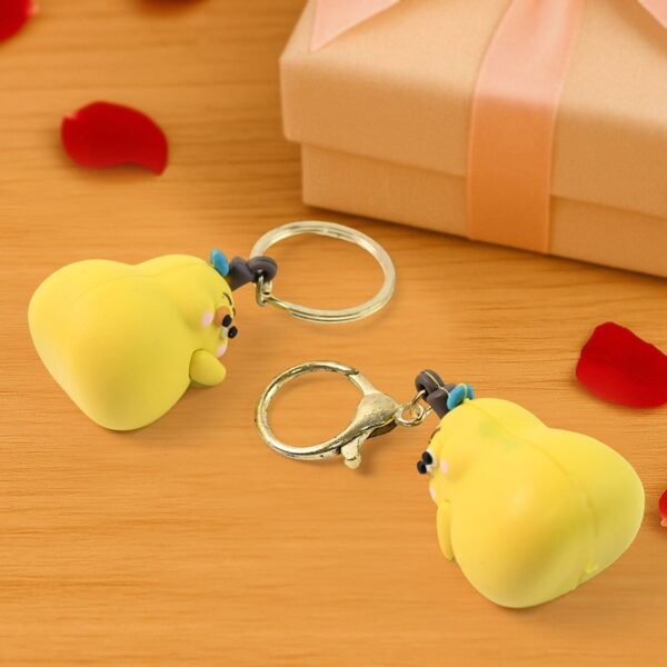 Cute Cartoon Couple Keychain Set – Soft Rubber 2-in-1 Hugging Pair