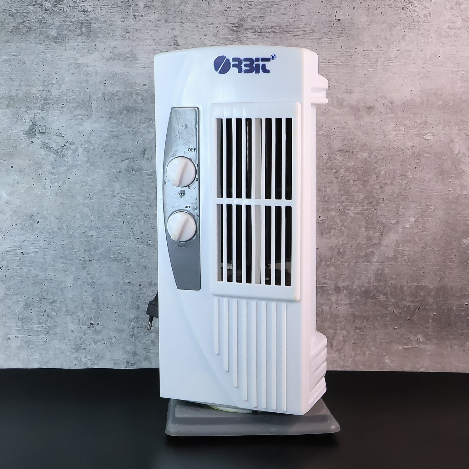 Orbit Micro Oscillating Tower Fan – Compact Adjustable Speed Fan