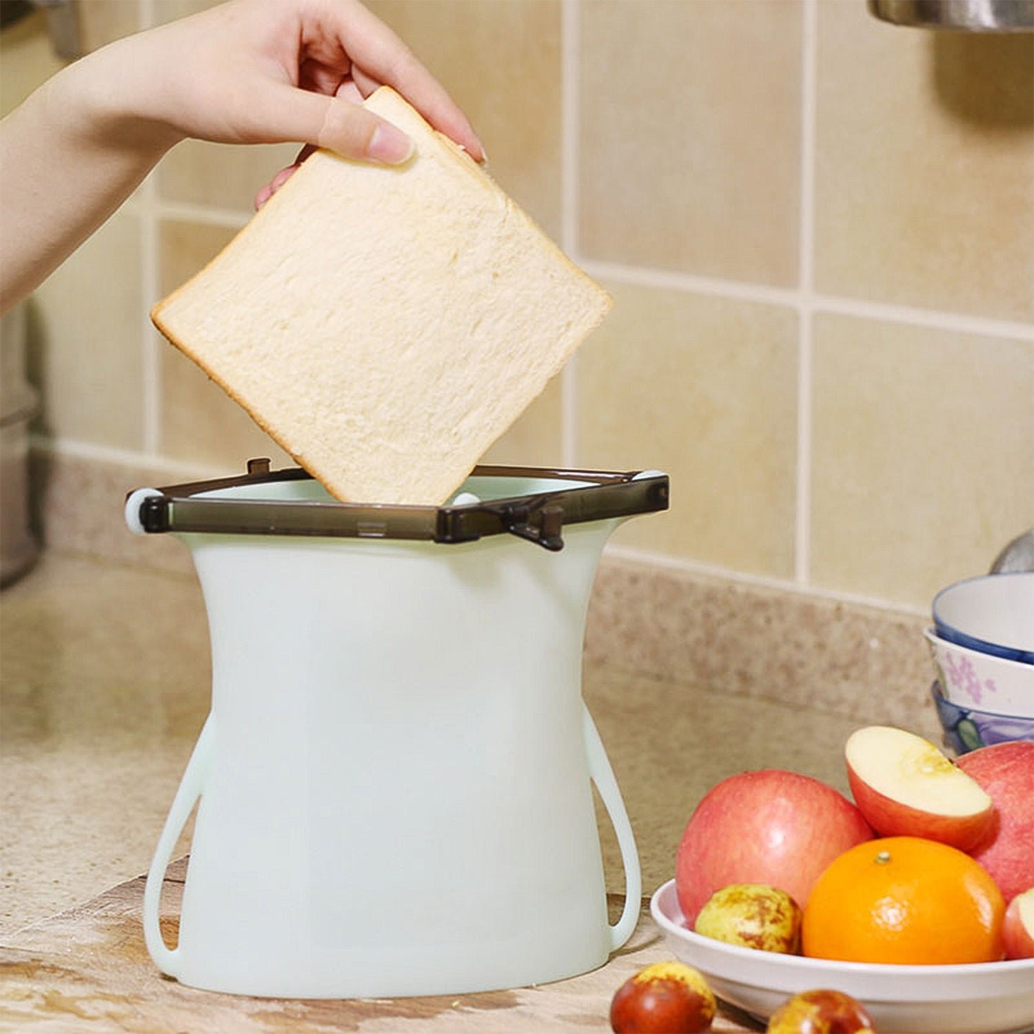Reusable Silicone Food Storage Bag – Leakproof Flat Bottom | Tidy Table