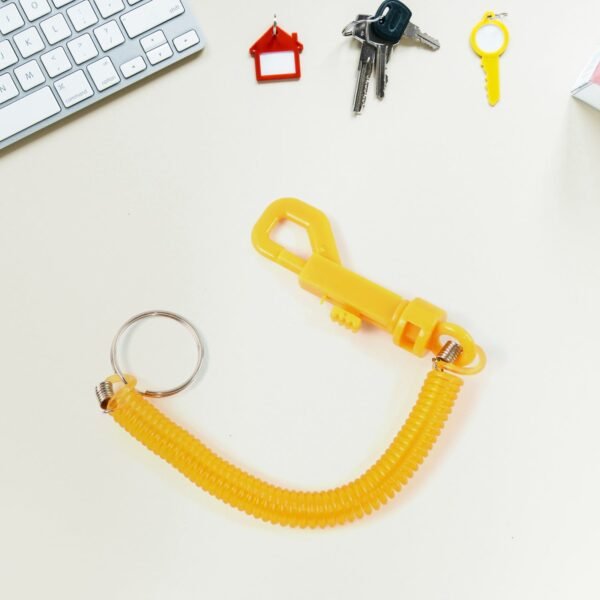 Retractable Keychain – Durable Coiled Key Holder with Carabiner