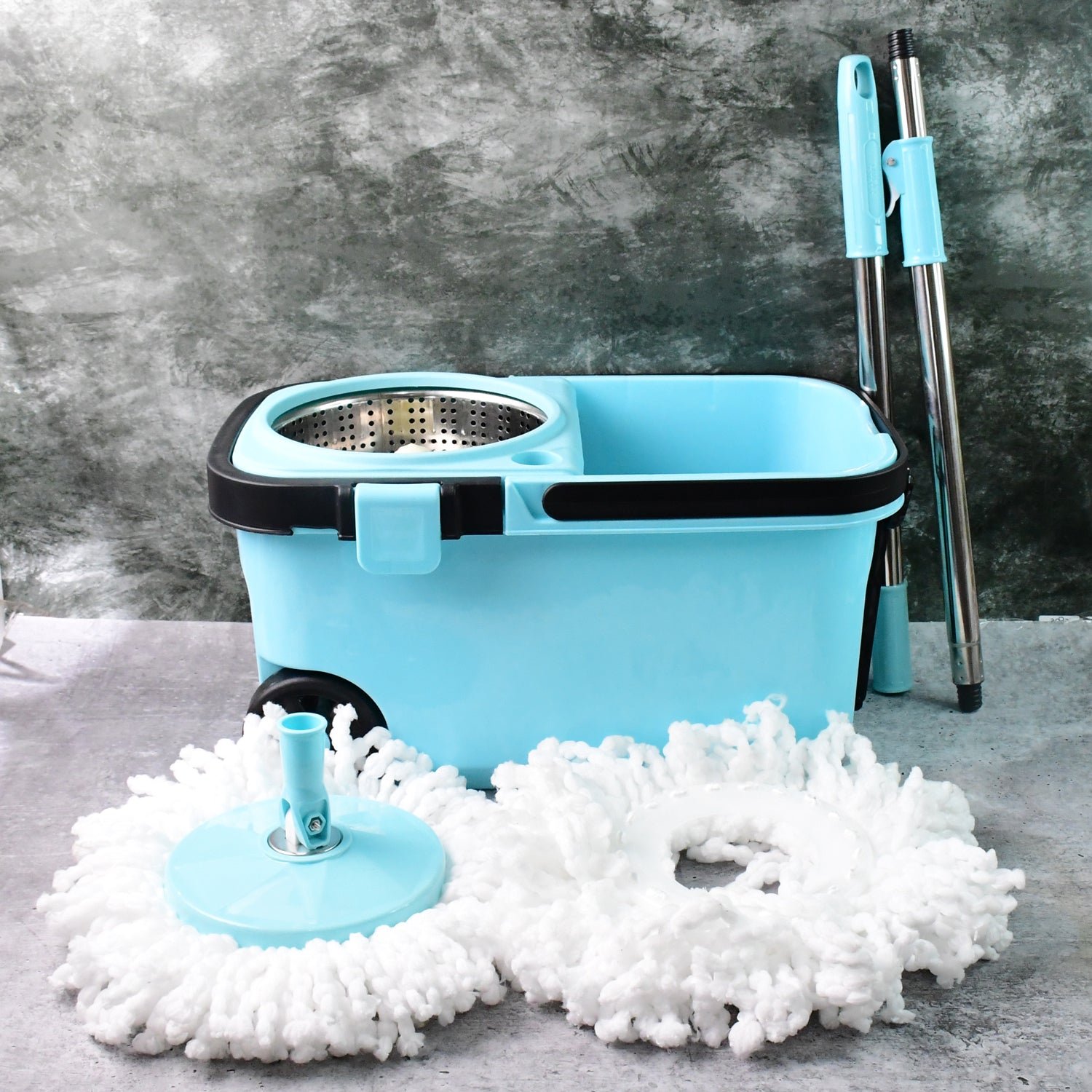 360° Spin Mop – Super Absorbent Microfiber Floor Cleaner