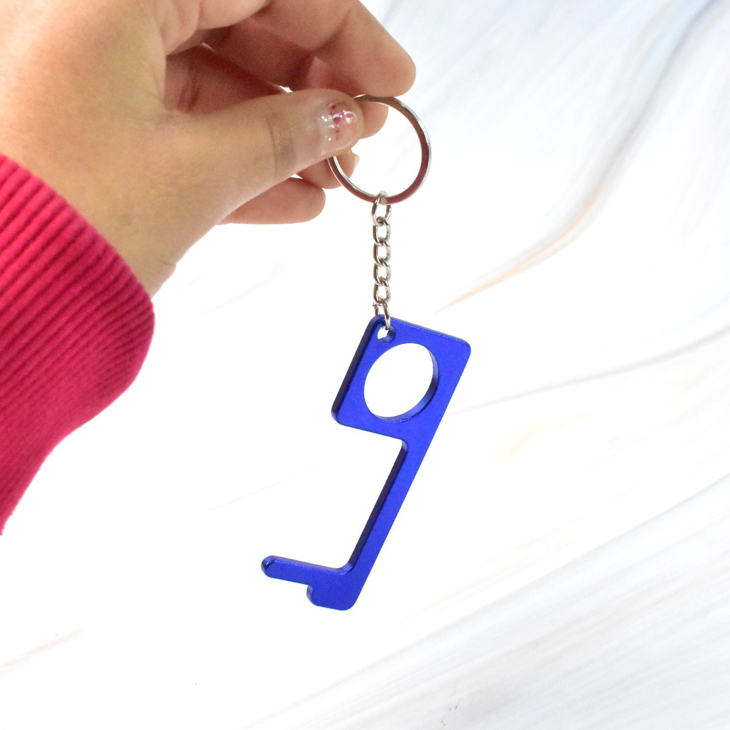 03_25c458fc-f98a-40da-9494-3ea83dcd97c7 Safe Touch Tool Keychain – Metal Door Opener | Styleva