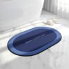Non-Slip Oval Bath Mat – Super Absorbent Soft Velvet Surface