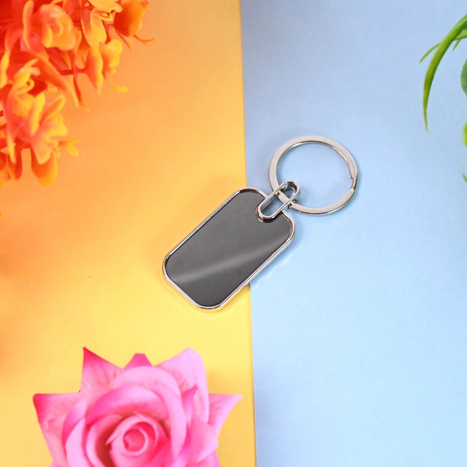 Metal Keyring – Durable Oval Keychain & Handbag Charm | ManVogue