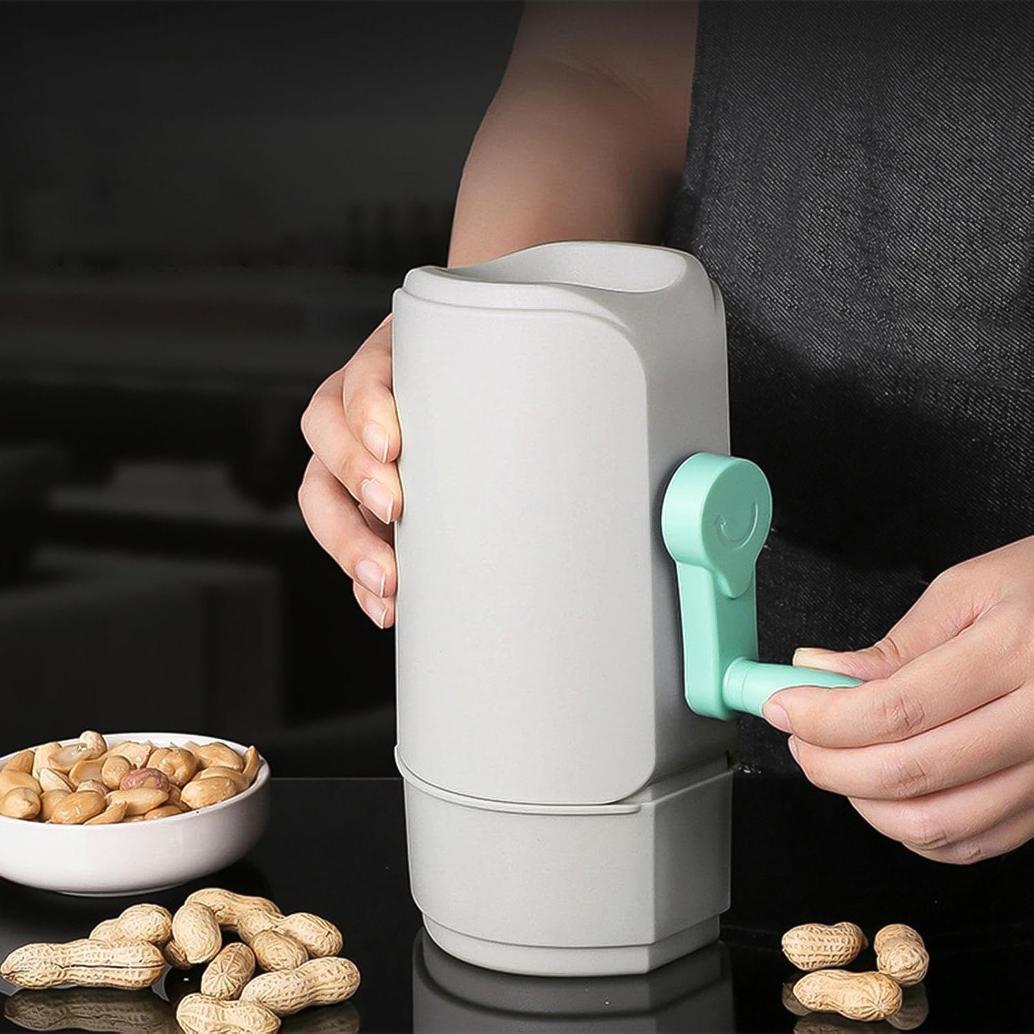 Peanut Sheller Machine – Manual Hand-Crank Nut Cracker