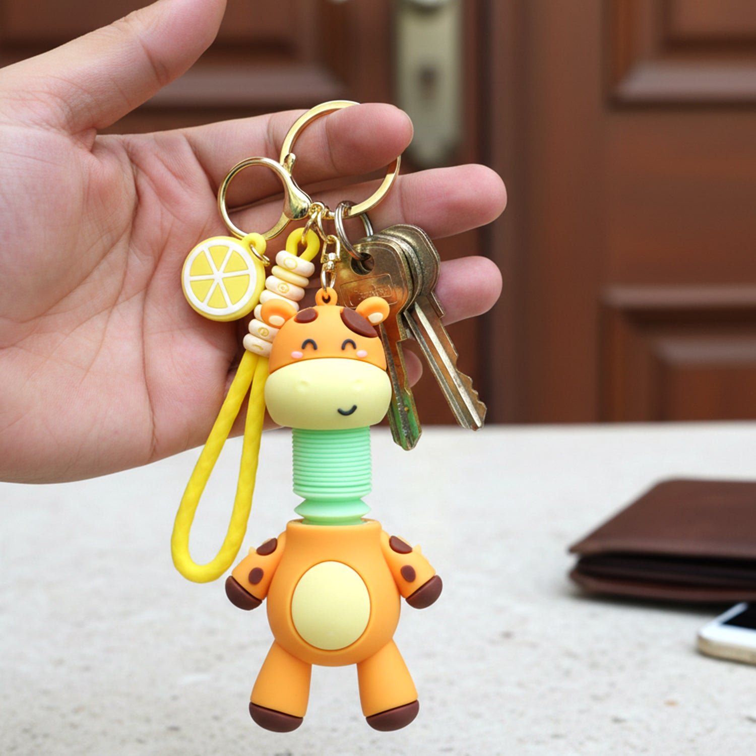 Giraffe Cartoon Keychain – Flexible Neck & Wrist Strap Charm
