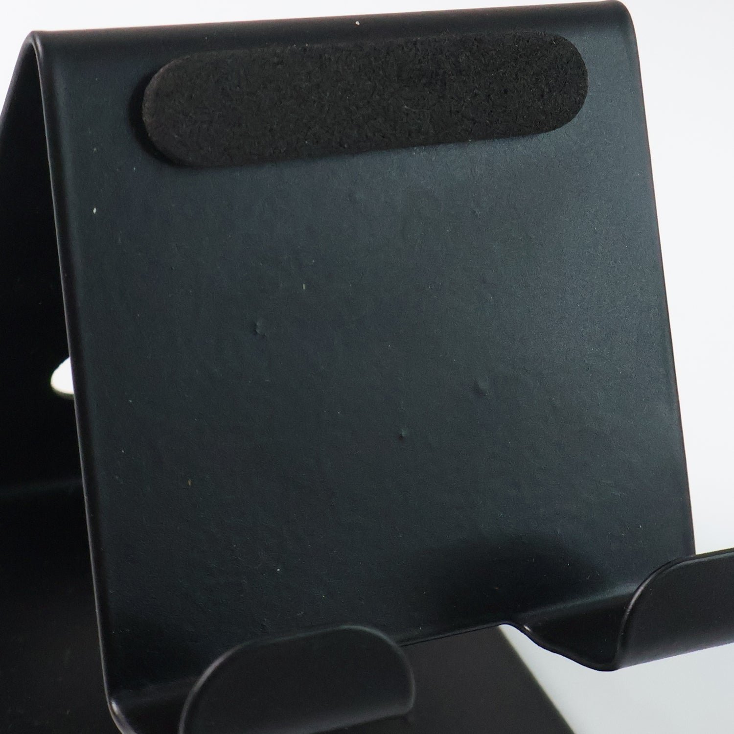 Universal Mobile & Tablet Stand Holder – Adjustable, Durable Metal