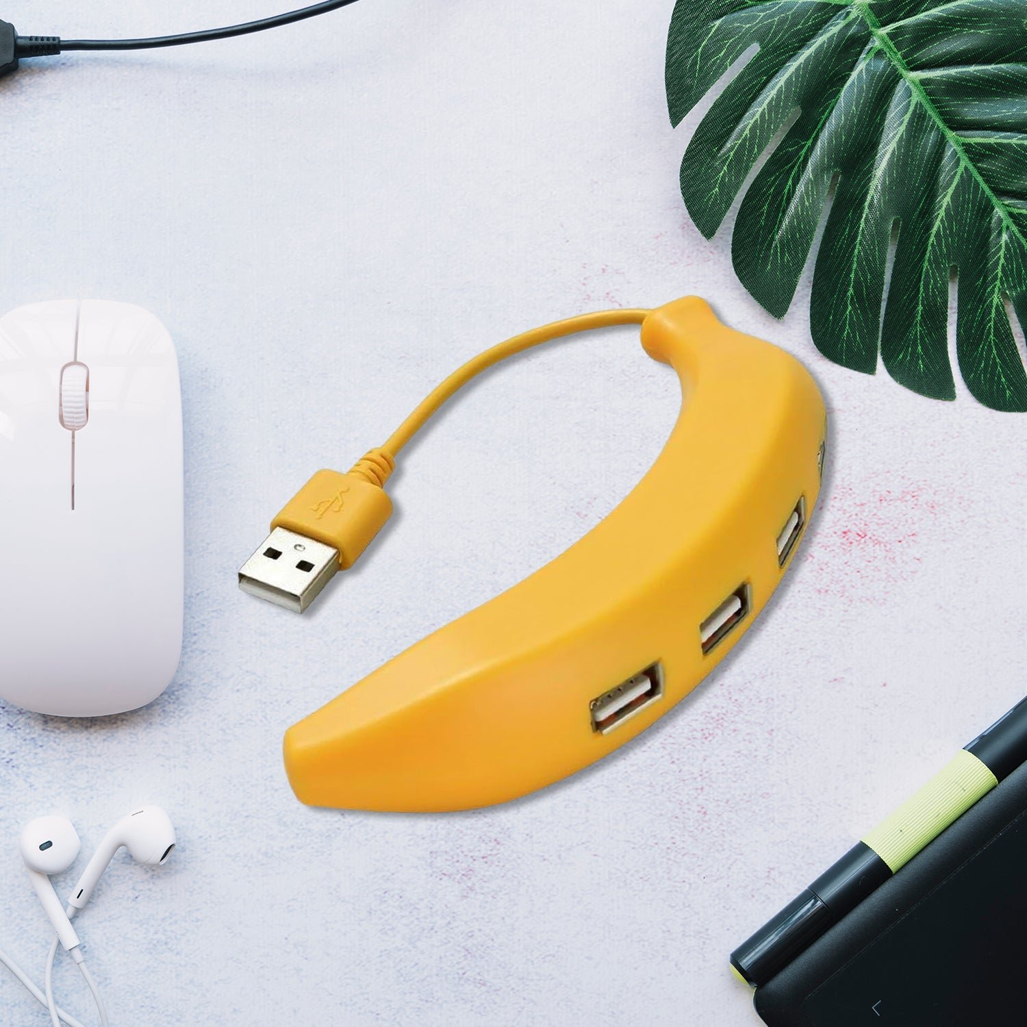 Banana Shape USB Hub – 4-Port 2.0 Splitter | Wiregenix