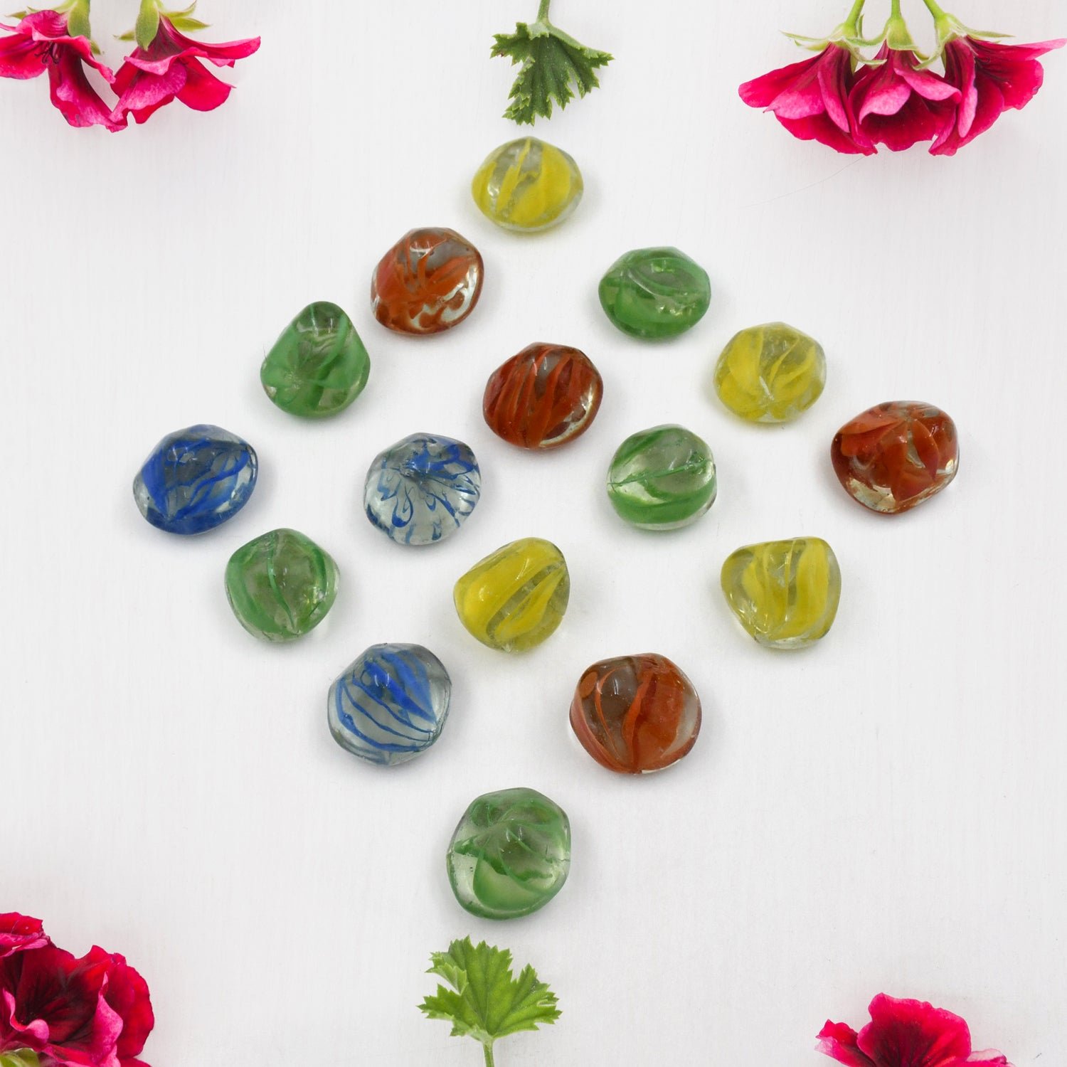 Decorative Garden Stones – Multi-Color Glow-in-Dark Pebbles |