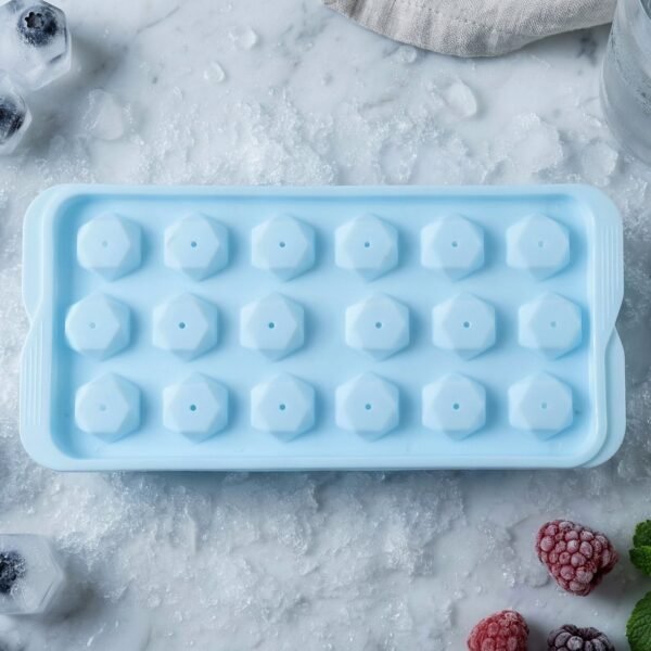 Plastic Ice Cube Tray – Multiple Ice Cubes for Quick Freezing