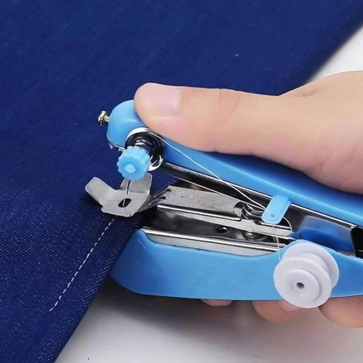 Mini Sewing Machine – Portable & Cordless Stitcher | Storenzo
