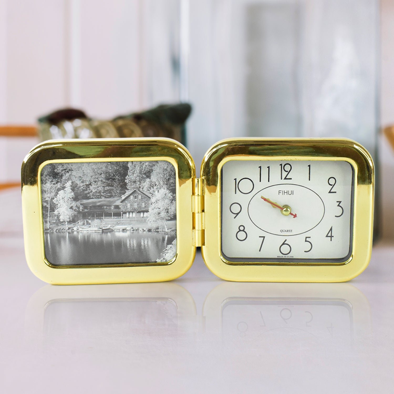 Foldable Desk Clock – Portable, Space-Saving Timepiece | VoltDesk