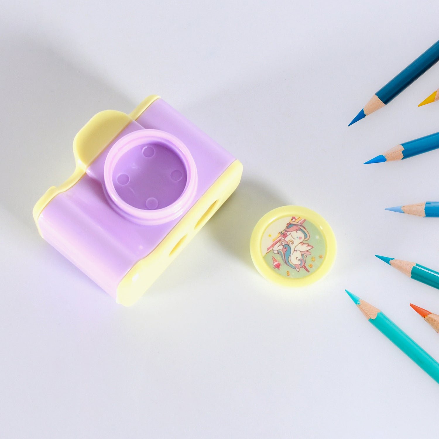 Camera Shaped Pencil Sharpener – Fun & Portable for Kids | Writezo