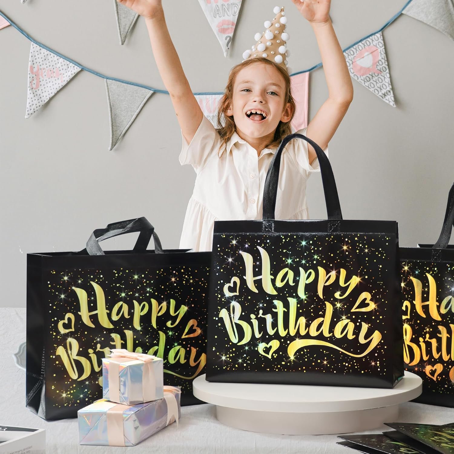 03_8cfd60a9-f022-47ac-8531-6024ed1d2e4e Birthday Gift Bag with Gold Stars – Reusable Black Tote