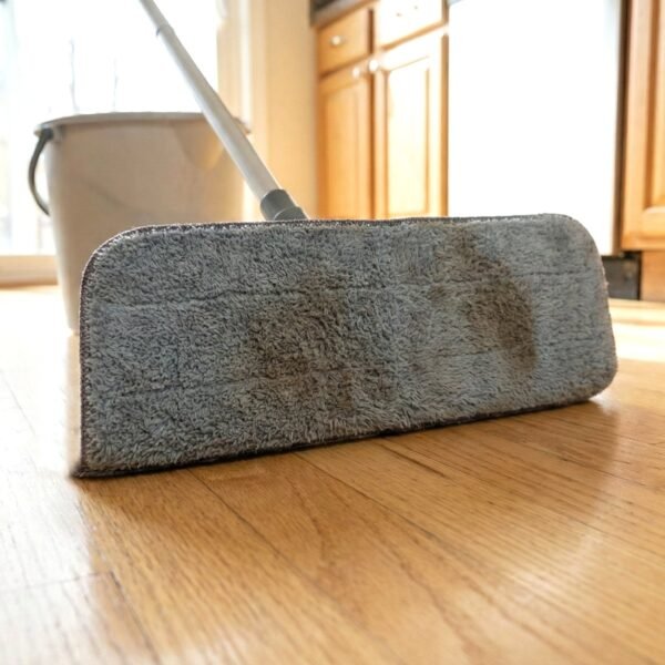 03_90b91860-3b60-4302-a089-62012e361fab Microfiber Flat Mop Replacement Pad – Durable & Reusable 38x12cm