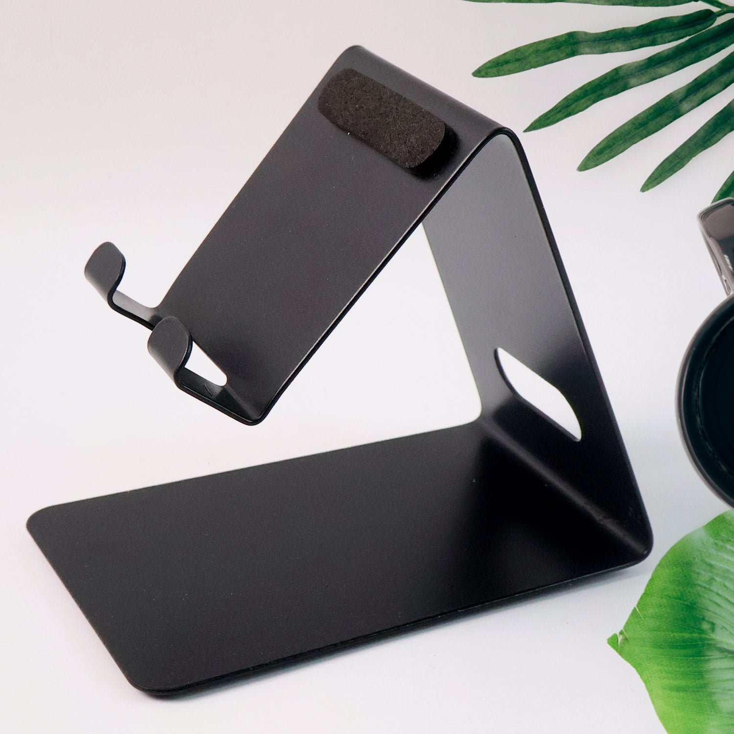 Universal Mobile Stand Durable Metal Tablet Holder for Desk