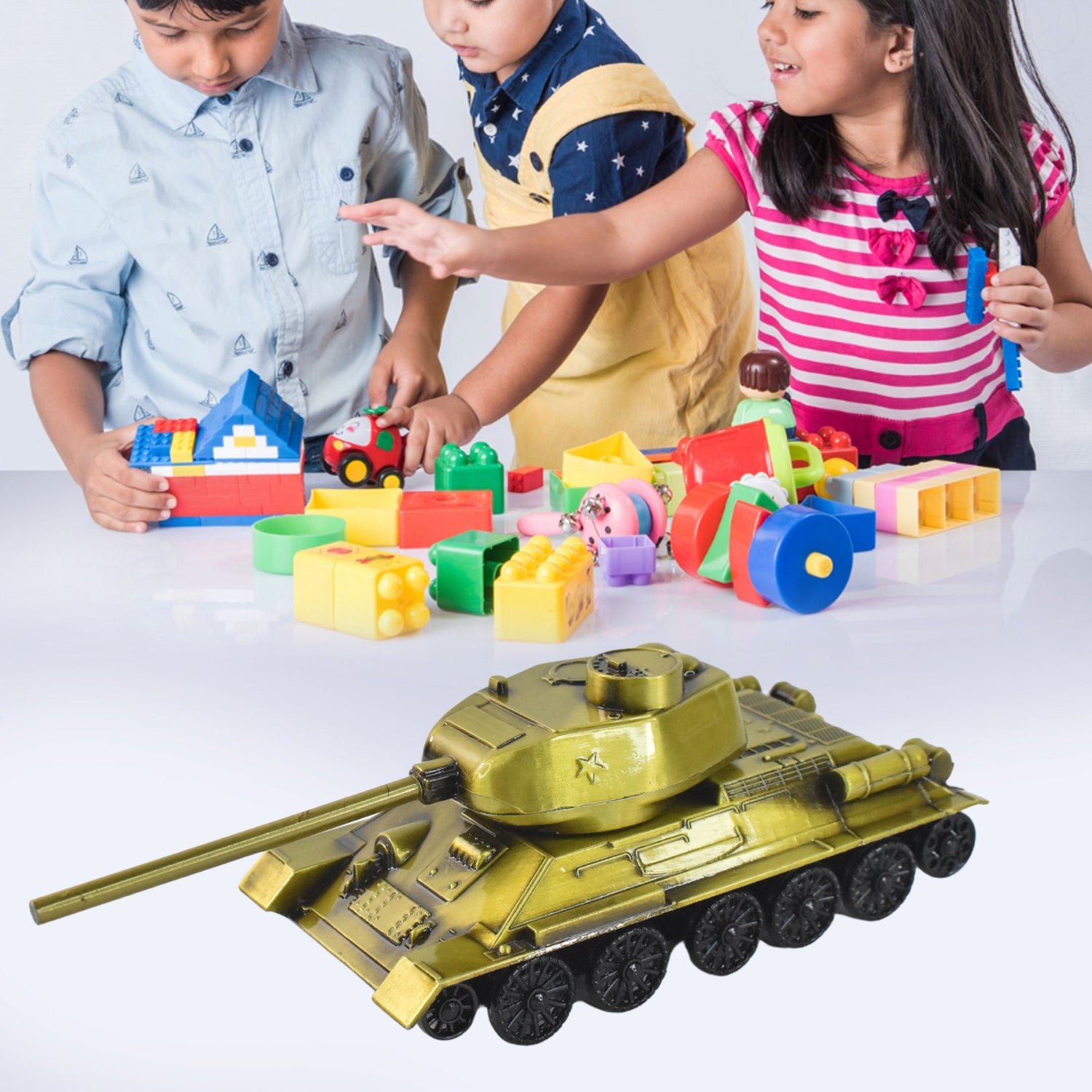 Iron Art Tank Model – Retro Vintage Desktop Decoration