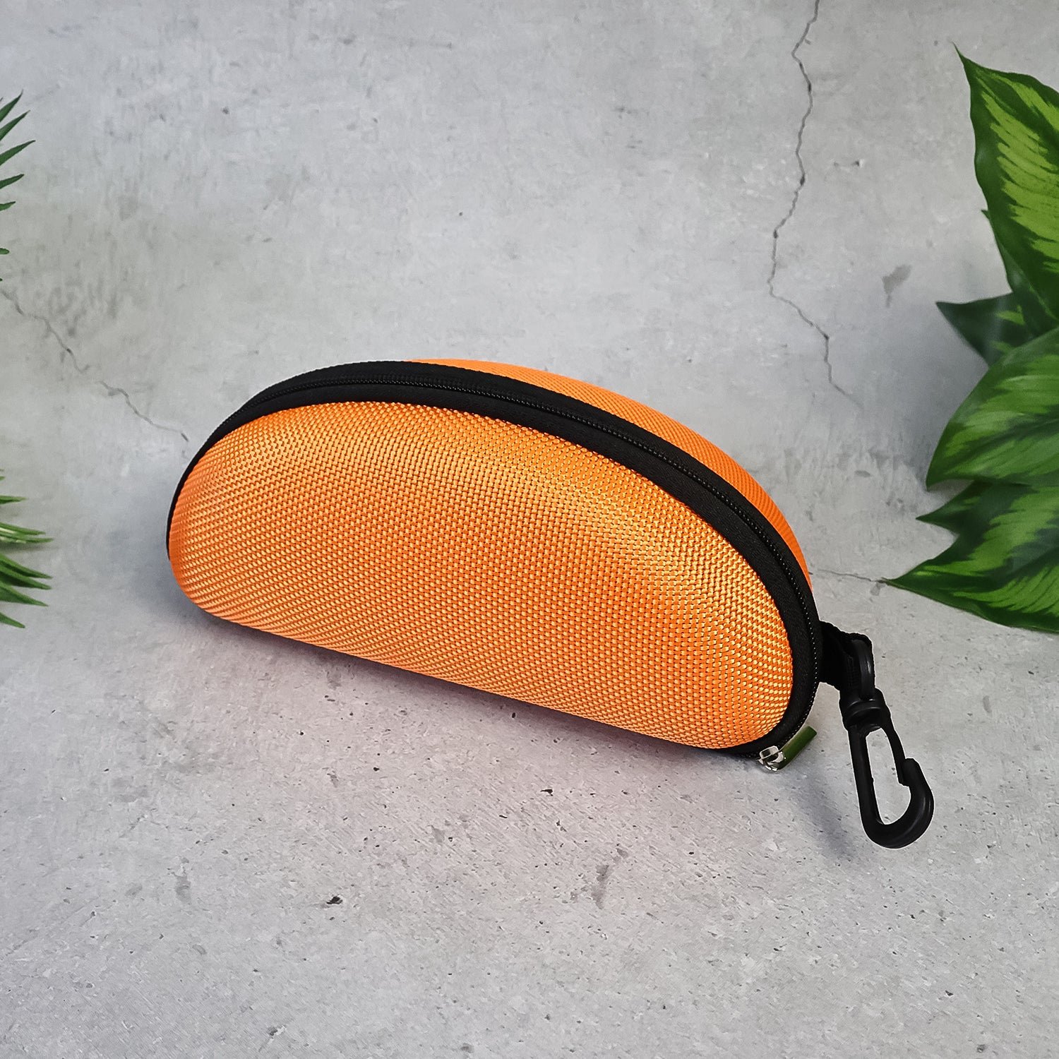 Zipper Sunglasses Case – Hard Shell Eyewear Protection | FERVENT