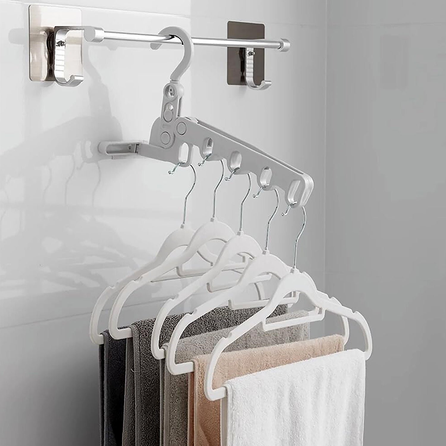 Foldable Clothes Hanger – 5-Hole Space-Saving Travel Rack | BathNova