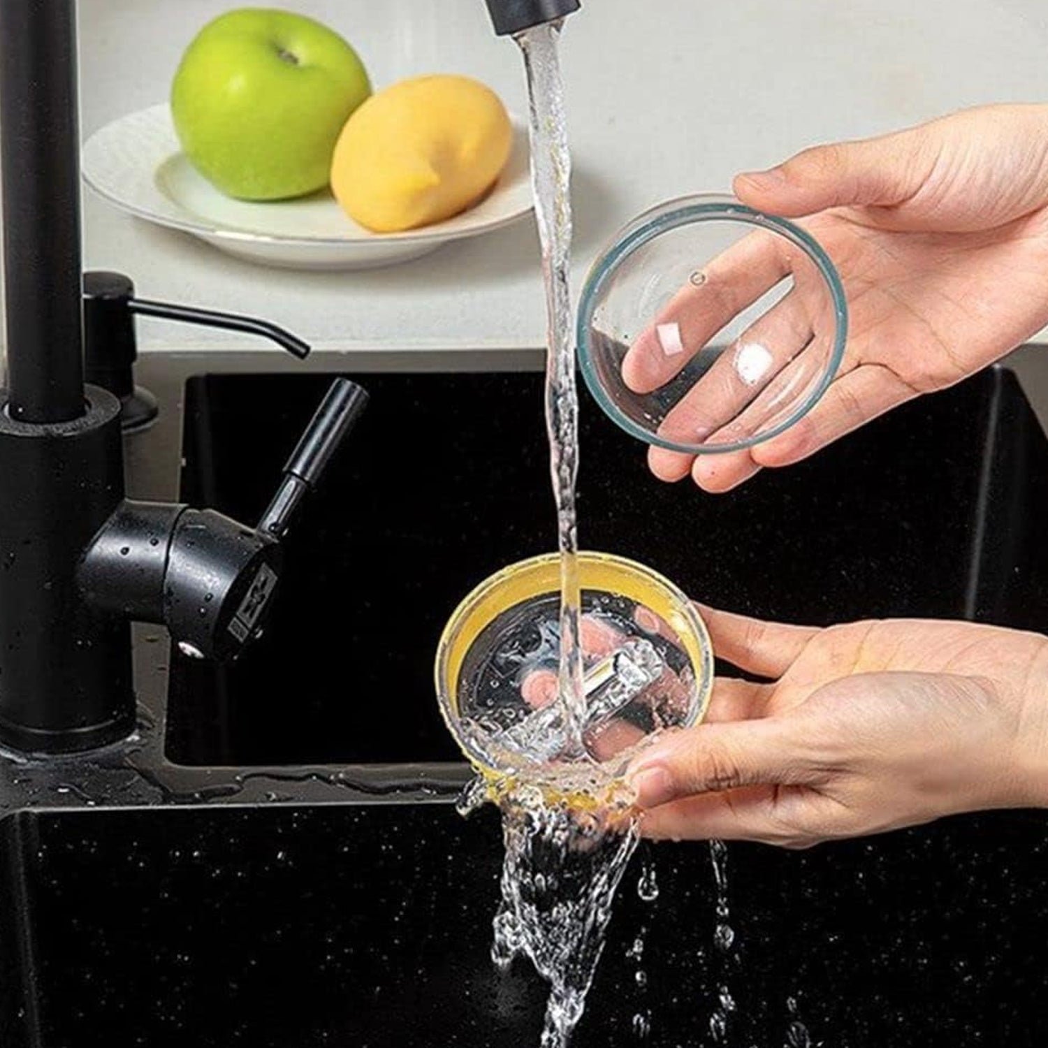 03_bb82fdee-7f44-4e86-85bc-37de0cb9cd21 Multifunctional Round Peeler – Peel-Catching & Ergonomic | Quickslice