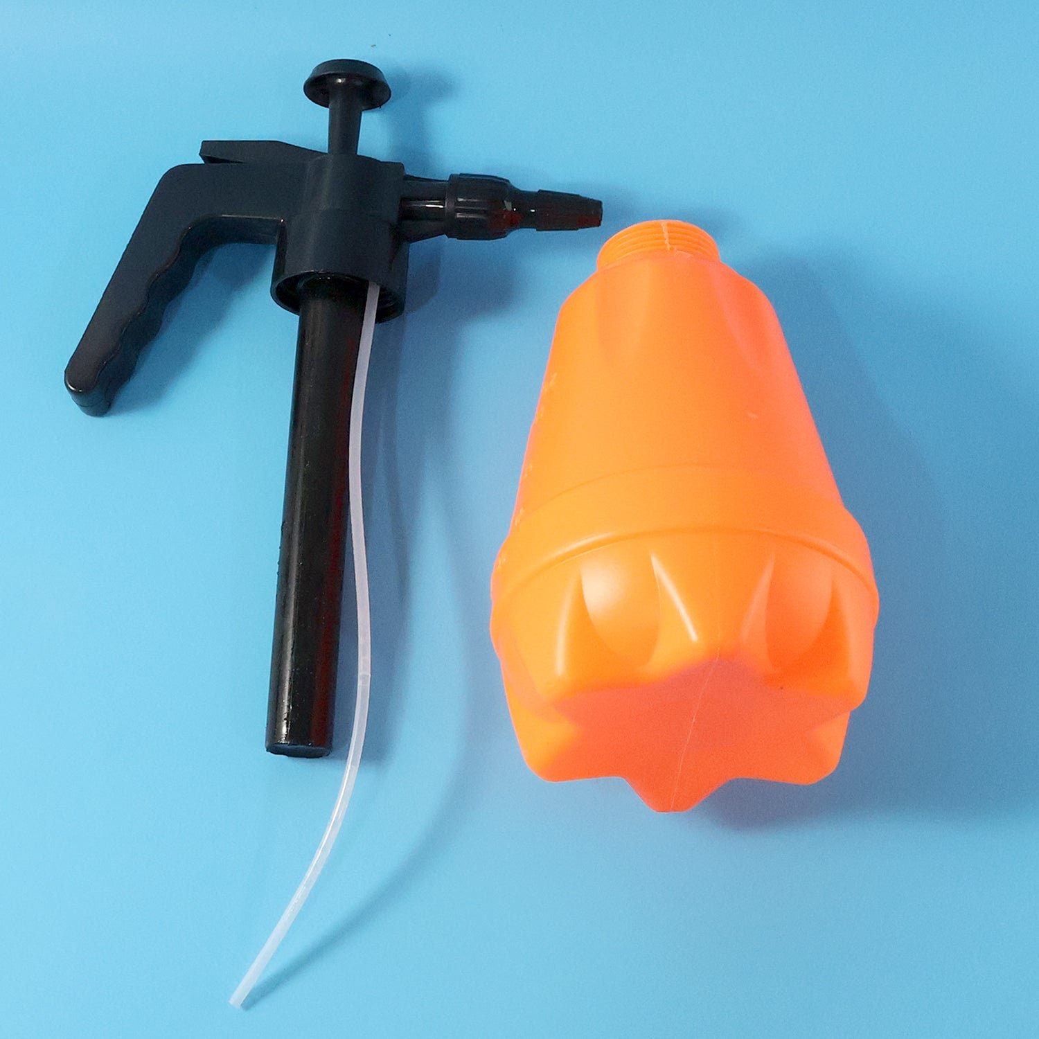 Pressure Spray Bottle 1.5L – Durable Adjustable Nozzle