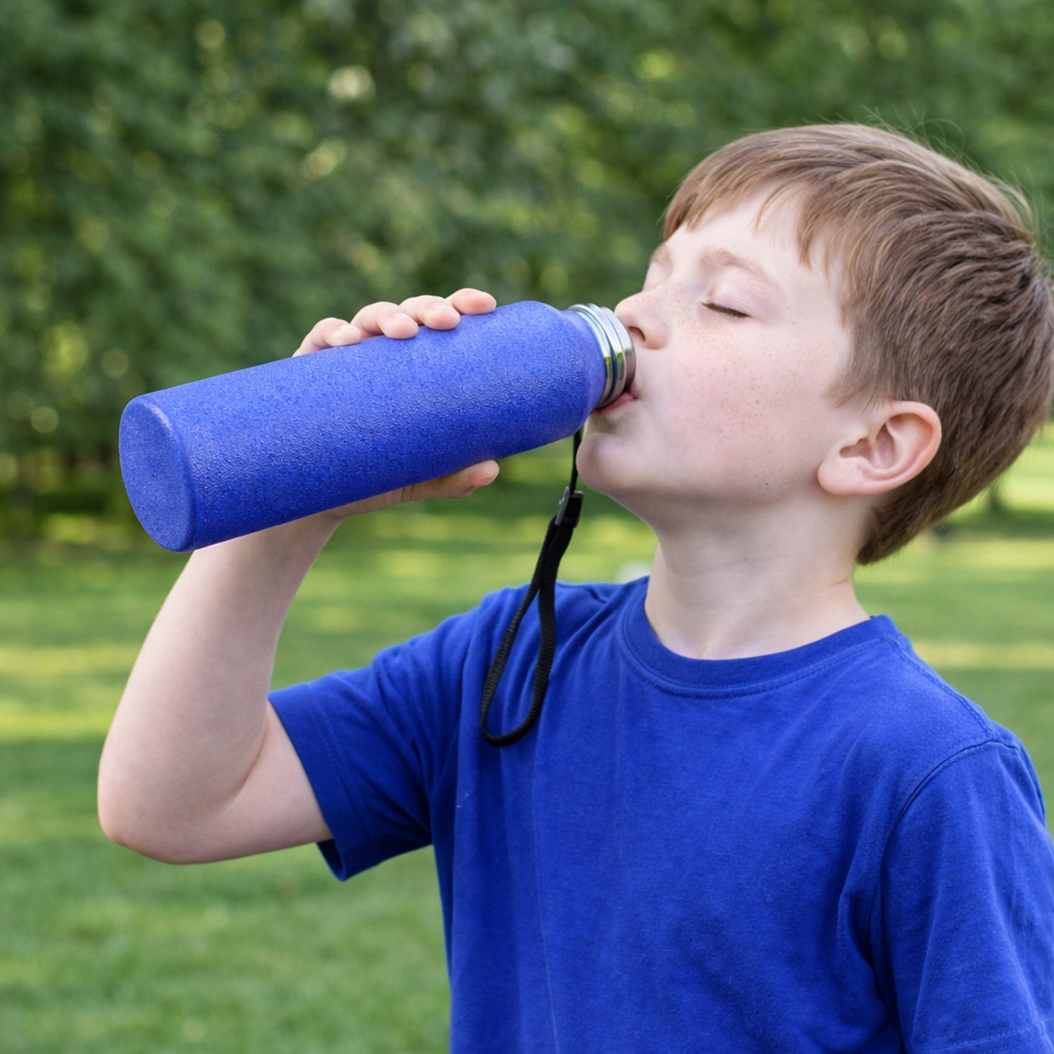 03_bottle_9266695f-ffa4-40e3-ad2c-09e05e88fb70 Stainless Steel Water Bottle 1000 ML – Leakproof & Durable