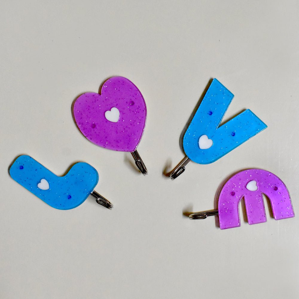 Self Adhesive Hooks – Love Shape Wall Organizers for Home | Indo Glow