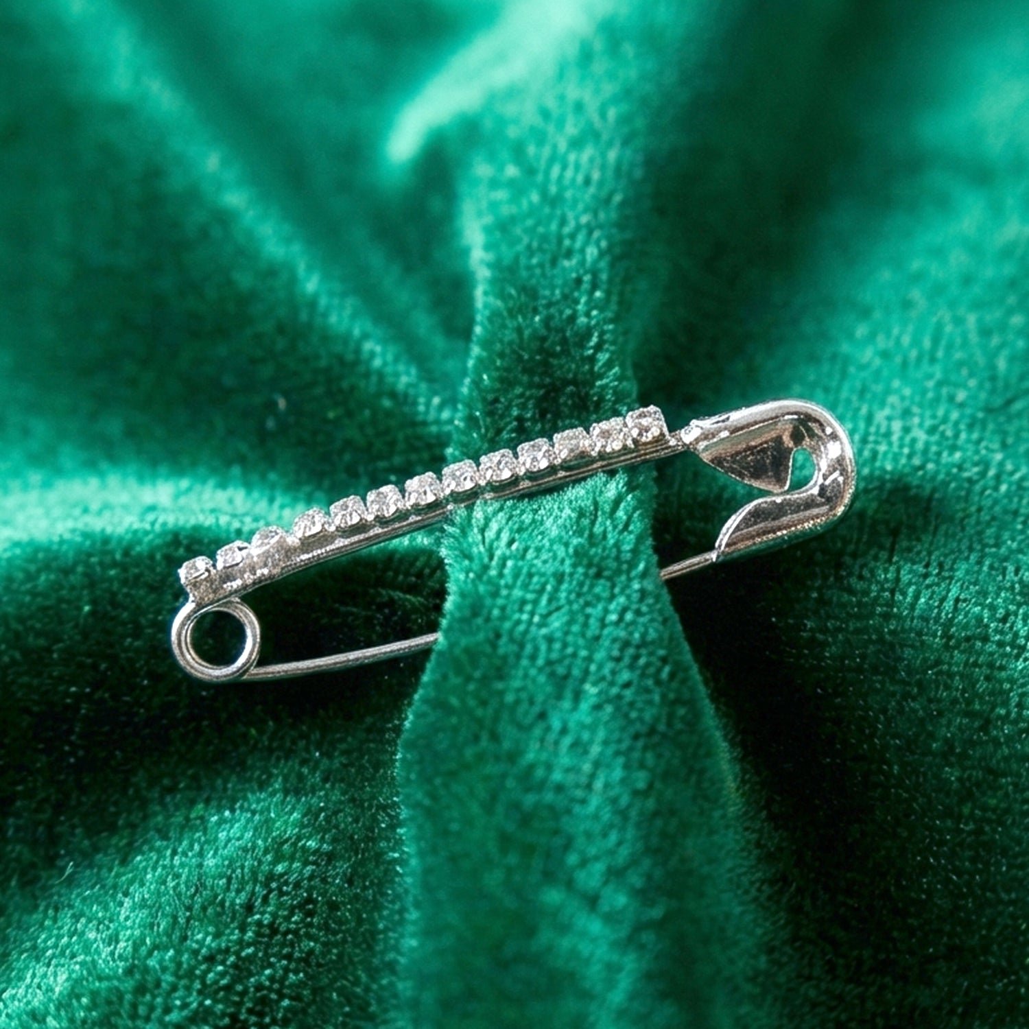 Silver Safety Pin Brooch Set – Elegant Crystal Accent 12 Pc